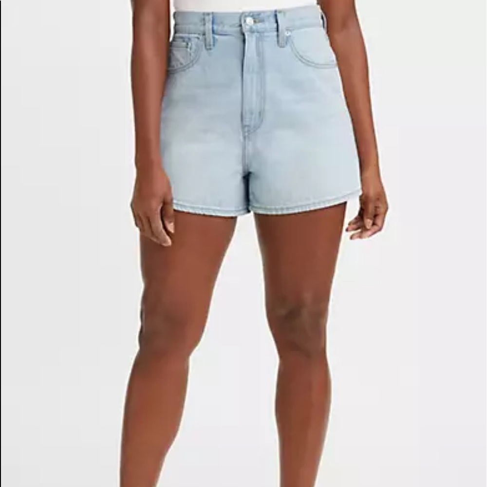 Levi High Loose Short